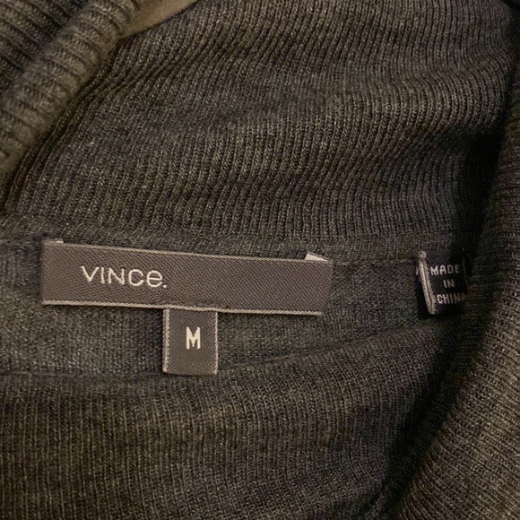 Vince Gray Mercerized Wool Blend Drop Shoulder Exposed Seam Turtleneck - Picture 5 of 6